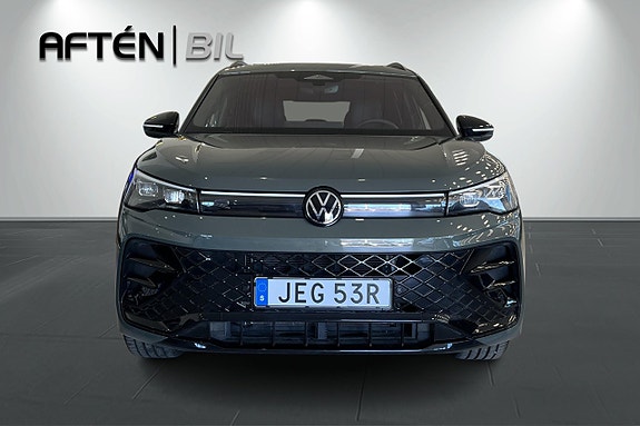 Volkswagen Tiguan 3 of 26
