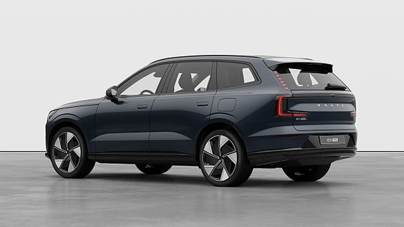 Volvo EX90 3 of 23