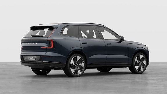 Volvo EX90 4 of 23