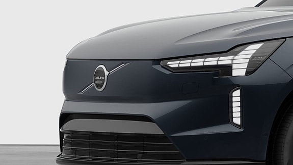 Volvo EX90 12 of 23