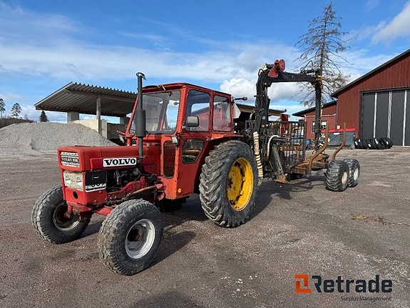 Traktor Volvo BM T 430 med Lastare Huggarvagn tippvagn