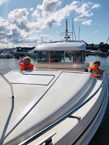Scand 9200 Fisher Patrol 4 of 5