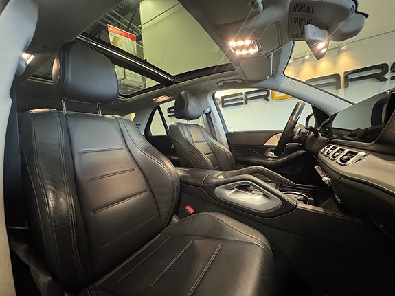 Mercedes-Benz GLE300 d 10 of 24
