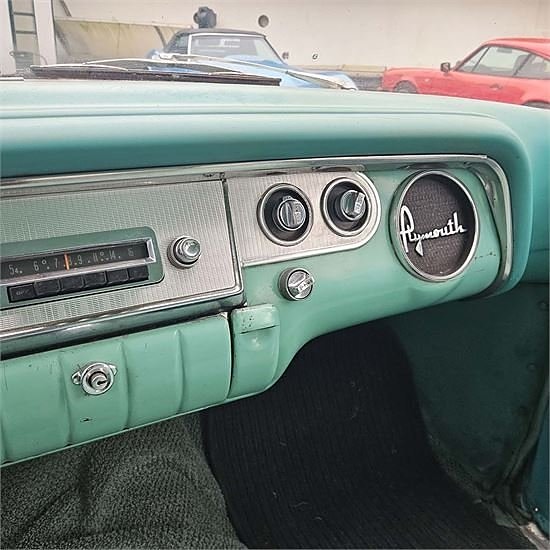 Plymouth Belvedere - Classic car 17 of 30