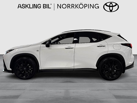 Lexus NX 450h 4 of 5