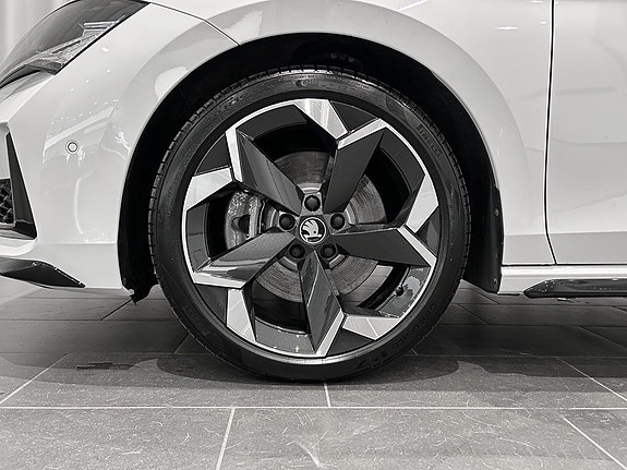 Skoda Superb 6 of 27