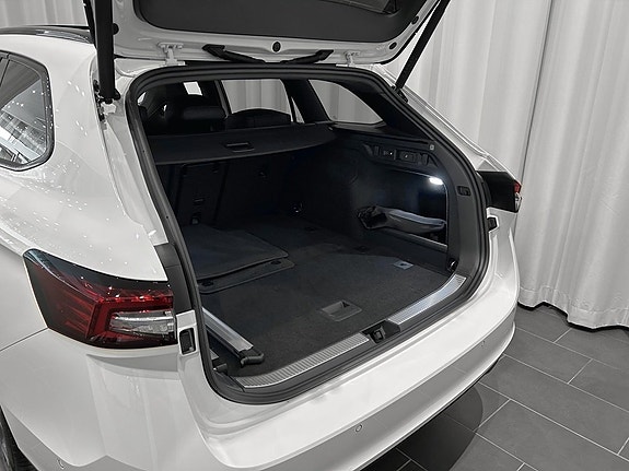 Skoda Superb 4 of 5