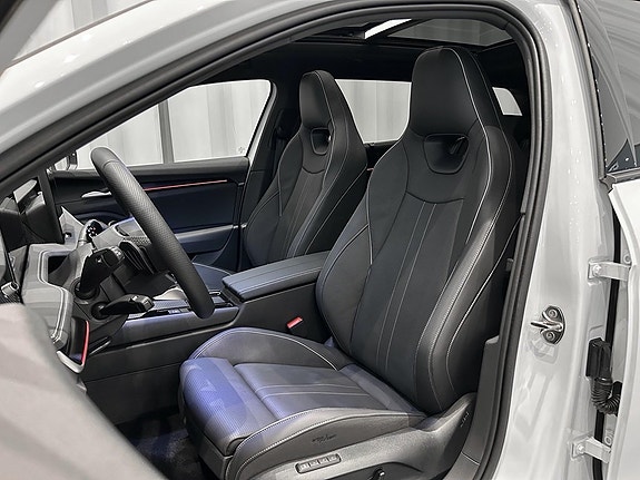 Skoda Superb 8 of 27