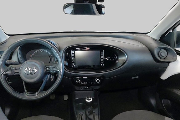 Toyota Aygo X 9 of 11