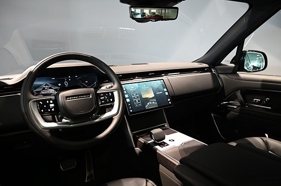 Land Rover Range Rover 13 of 30