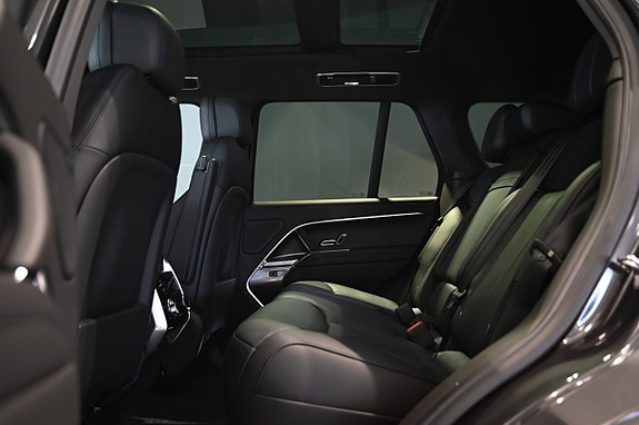 Land Rover Range Rover 14 of 30