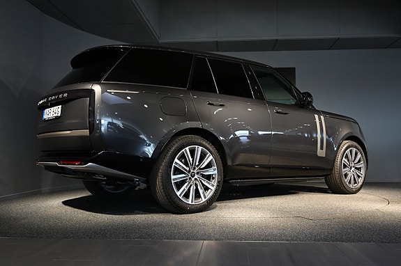 Land Rover Range Rover 6 of 30