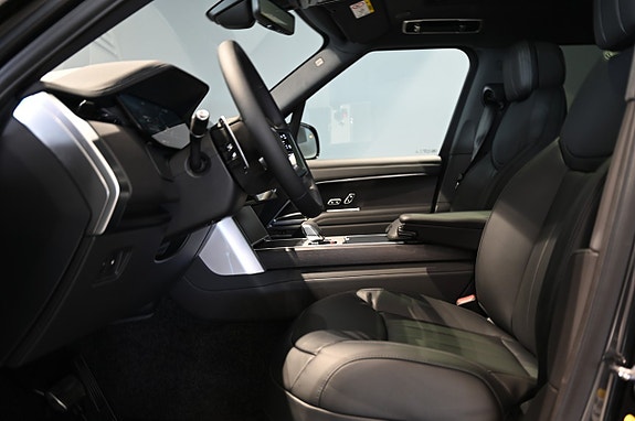 Land Rover Range Rover 12 of 30