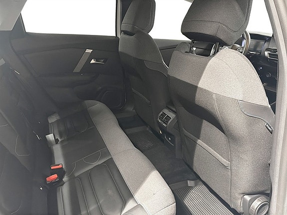 Citroen C4 X 13 of 16