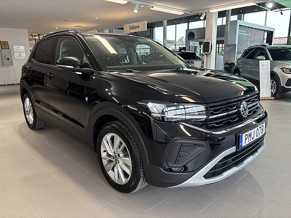 Volkswagen T-Cross 3 of 5