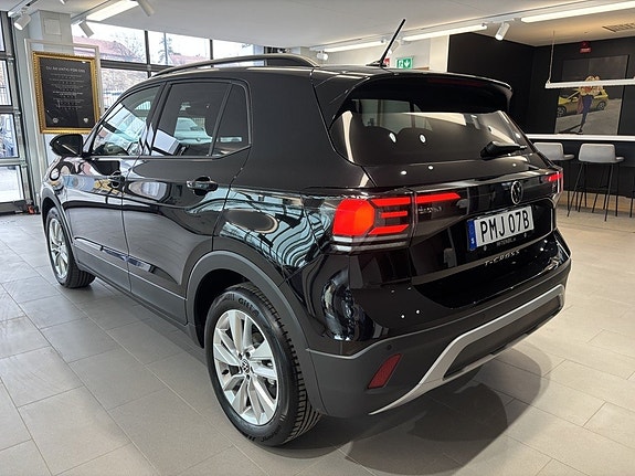 Volkswagen T-Cross 8 of 24