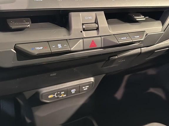 Kia EV5 12 of 18
