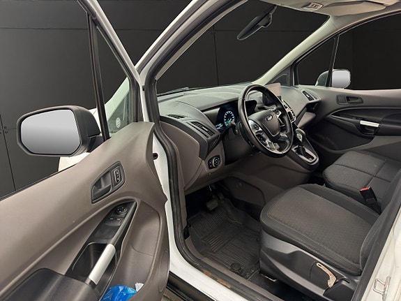 Ford Transit Connect 13 of 24
