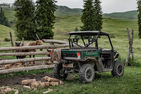 Segway Fugleman UT6 Standard Turf Traktor 3 of 5