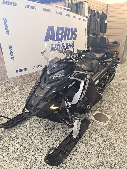 Polaris 800 TITAN XC 155 800 TITAN XC 155 Abris sjö o snö Särna