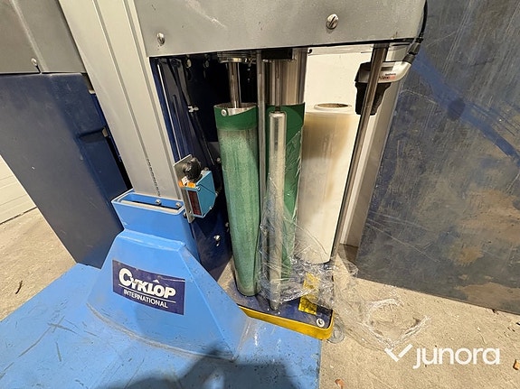 Product image 9 of 10