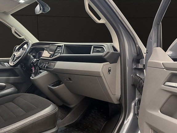Volkswagen Transporter 25 of 30