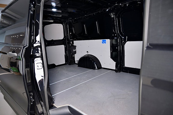 Volkswagen Transporter 7 of 16