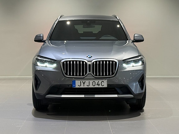 BMW X3 2 of 5