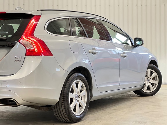 Volvo V60 8 of 30
