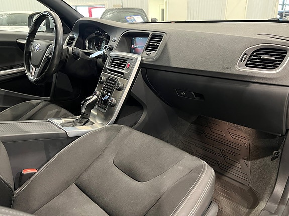 Volvo V60 30 of 30