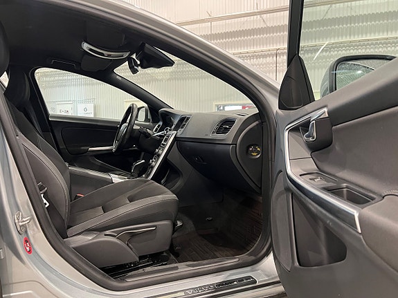 Volvo V60 28 of 30