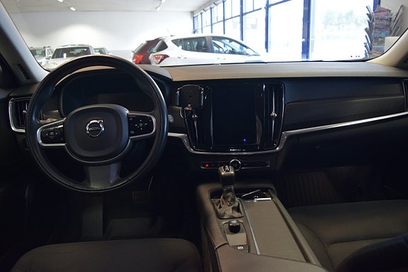 Volvo V90 Cross Country 5 of 5