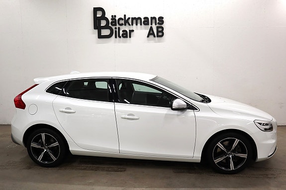 Volvo V40 4 of 20