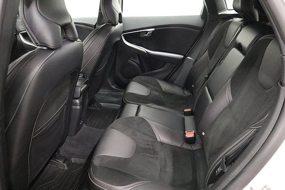 Volvo V40 9 of 20