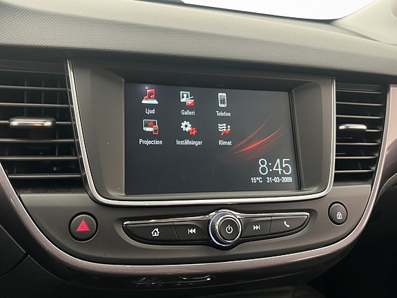 Opel Crossland X 18 of 24