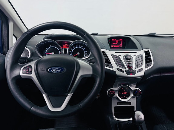 Ford Fiesta 16 of 19