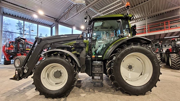 Valtra A115 Unlimited / Lastare / Frontlyft / 50 timmar