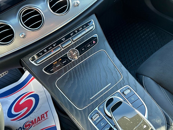Mercedes-Benz E220 d 8 of 11
