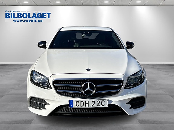 Mercedes-Benz E220 d 4 of 5