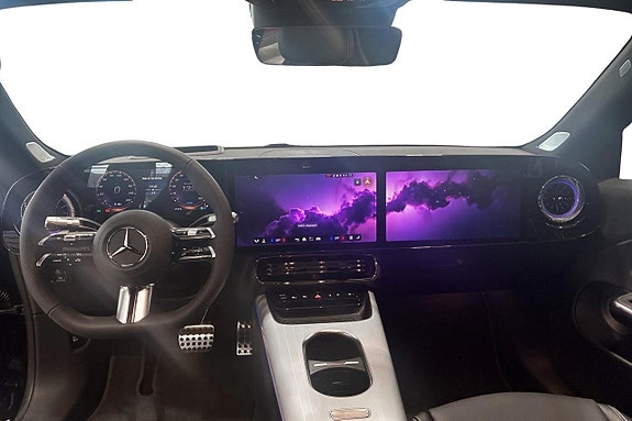 Mercedes-Benz CLA350 8 of 13