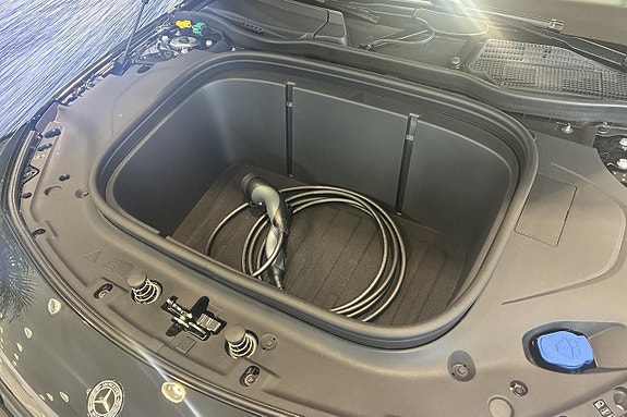 Mercedes-Benz CLA350 13 of 13