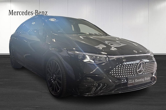 Mercedes-Benz CLA350 2 of 5