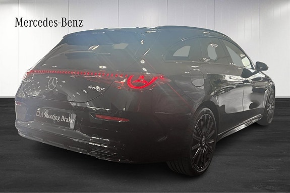 Mercedes-Benz CLA350 3 of 5