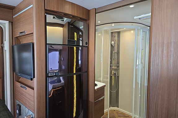 Niesmann Arto 88 LE 3.0 177hk Hyd stödben/ACx2/Webasto/Inverter/Drag 21 of 30