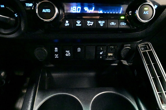 Toyota HiLux 18 of 21