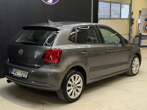 Volkswagen Polo 19 of 22