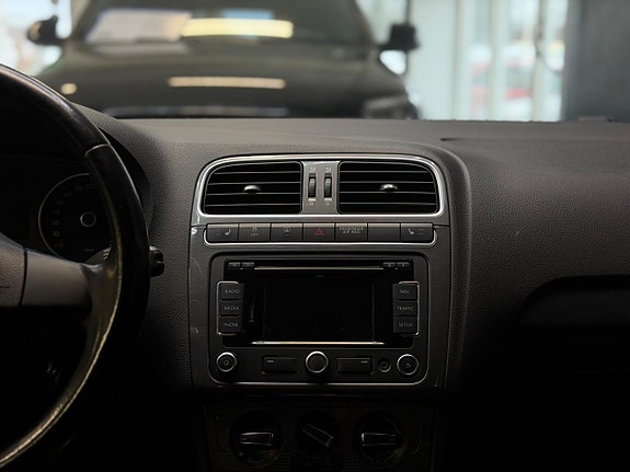Volkswagen Polo 11 of 22