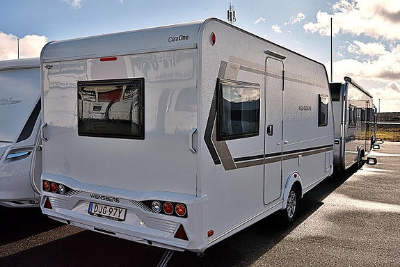 Weinsberg 450 FU CaraOne, Dubbelbädd 25 of 25