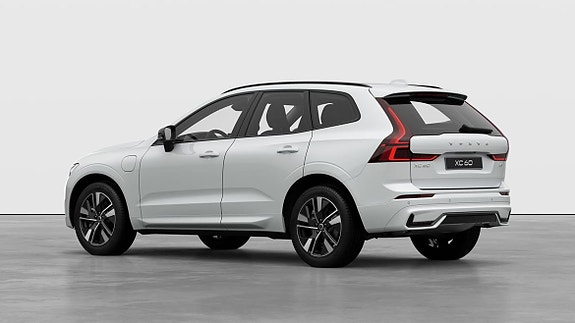 Volvo XC60 3 of 5