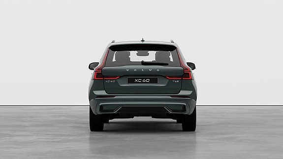Volvo XC60 8 of 23